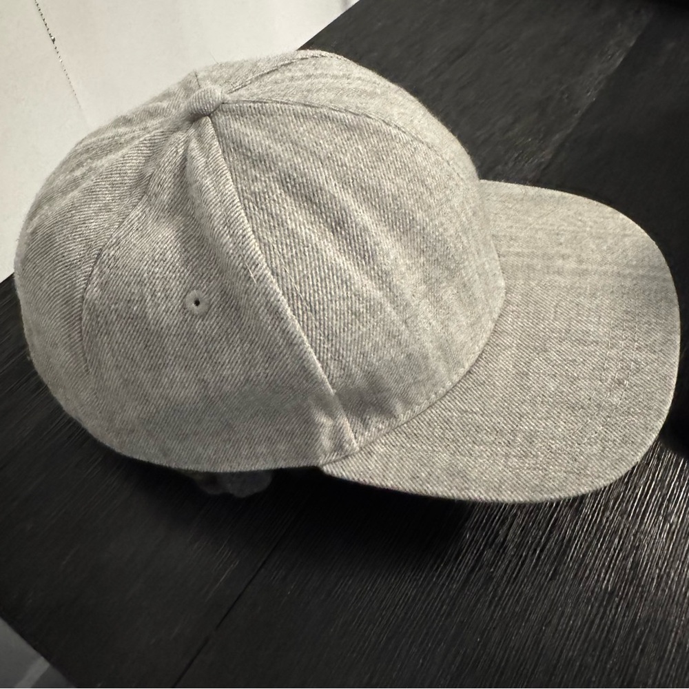 H&M Men’s Cap (O/S) - Picture 3 of 6